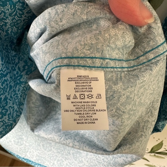 Nick Graham Stretch Modern Fit Button Down Shirt. Blue Floral. Size Large. - Picture 5 of 8